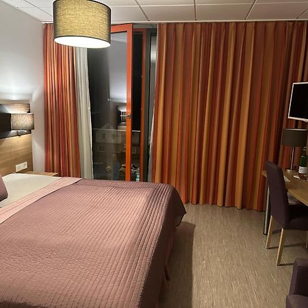 Hotel Efcannos Vechelde Eksteriør billede