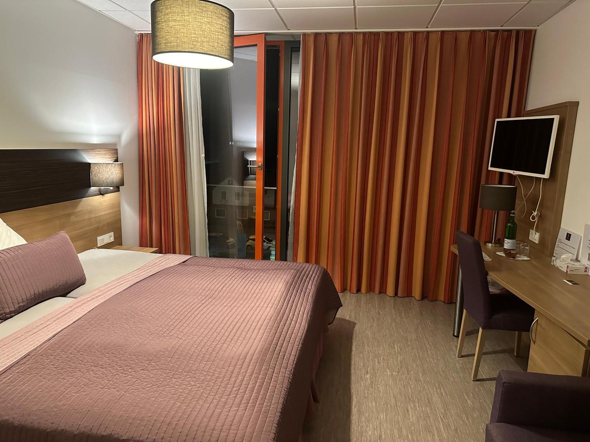 Hotel Efcannos Vechelde Eksteriør billede